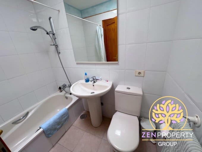 4 soveværelse Semi-Rækkehus til salg i Adeje med swimmingpool garage - € 680.000 (Ref: 8338451)