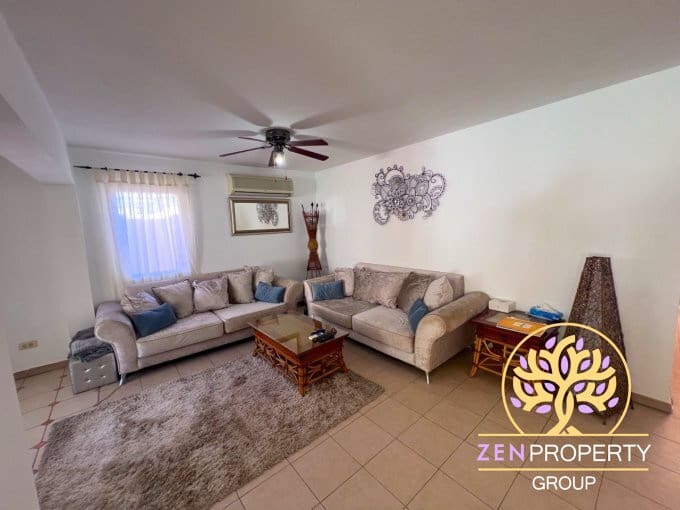 4 soveværelse Semi-Rækkehus til salg i Adeje med swimmingpool garage - € 680.000 (Ref: 8338451)