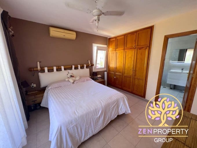 4 soveværelse Semi-Rækkehus til salg i Adeje med swimmingpool garage - € 680.000 (Ref: 8338451)