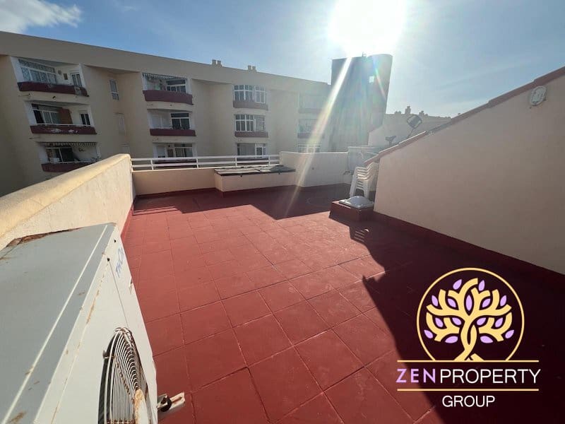 4 soveværelse Semi-Rækkehus til salg i Adeje med swimmingpool garage - € 680.000 (Ref: 8338451)