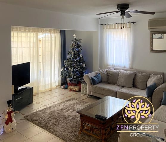 4 soverom Kjedet enebolig til salgs i Playa de Fañabé Alto, Adeje med svømmebasseng garasje - € 680 000 (Ref: 8338451)