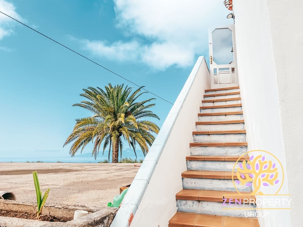 10 soveværelse Finca/Landehus til salg i Guia de Isora med swimmingpool garage - € 2.500.000 (Ref: 8428169)