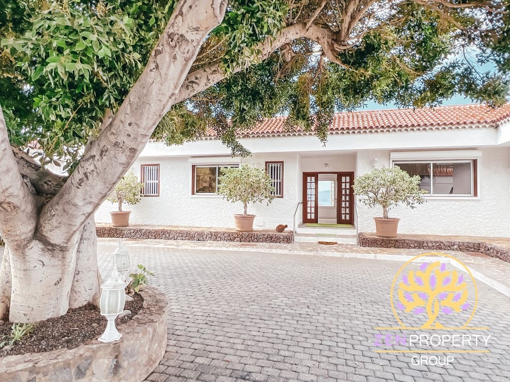 10 soveværelse Finca/Landehus til salg i Guia de Isora med swimmingpool garage - € 2.500.000 (Ref: 8428169)