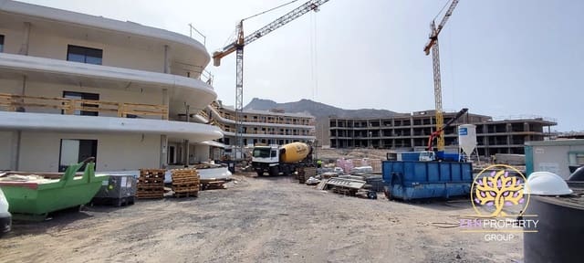 2 chambre Appartement à vendre à El Madroñal, Adeje avec piscine garage - 615 000 € (Ref: 8467157)