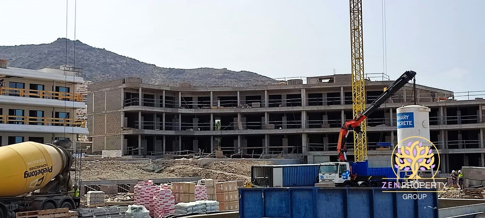 2 soveværelse Lejlighed til salg i El Madronal med swimmingpool garage - € 615.000 (Ref: 8467157)