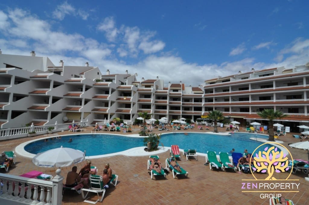 1 soverom Leilighet til salgs i Los Cristianos med svømmebasseng garasje - € 315 000 (Ref: 8737029)