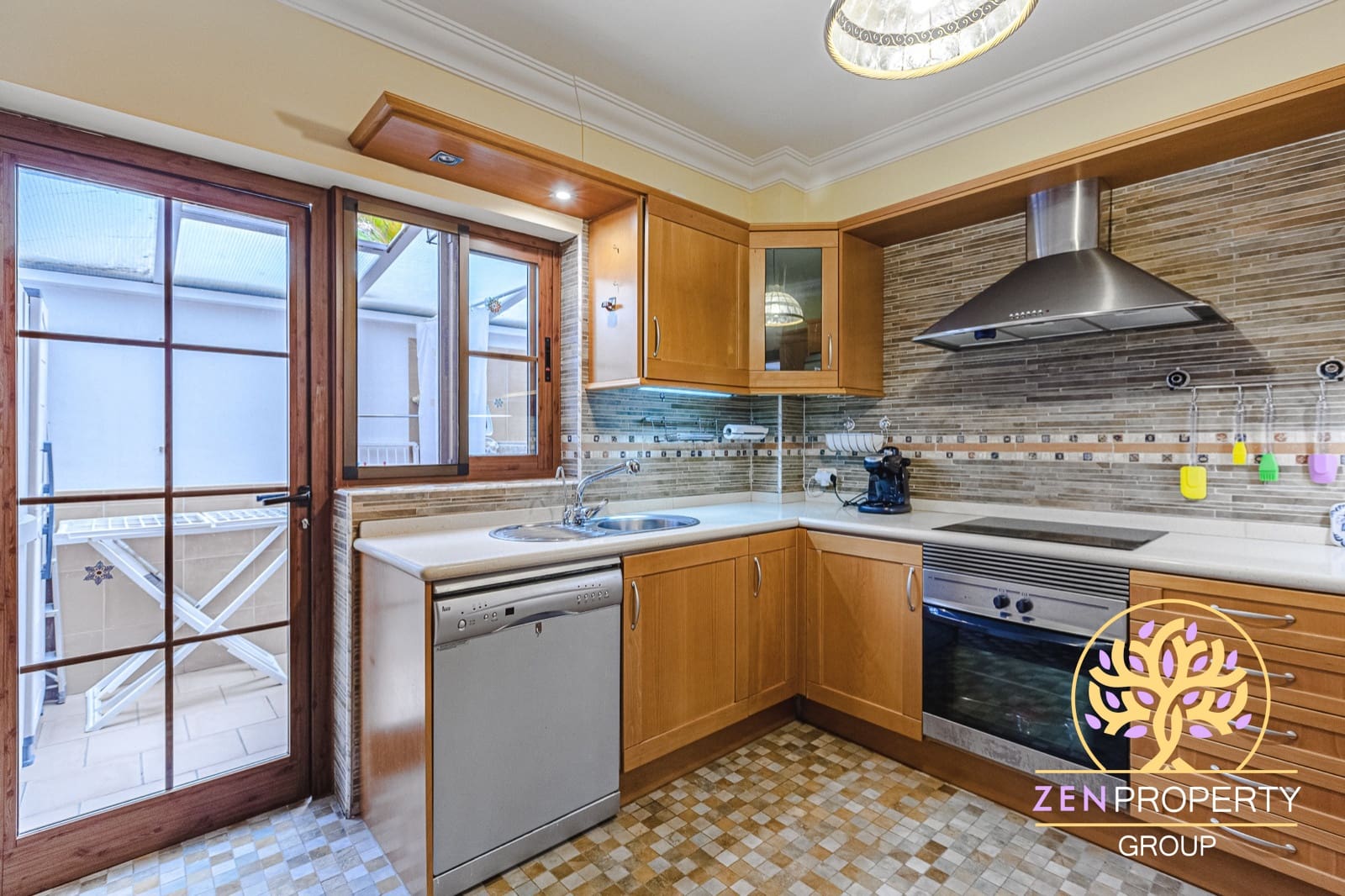 3 soveværelse Villa til salg i Costa Adeje med swimmingpool garage - € 1.150.000 (Ref: 8824065)