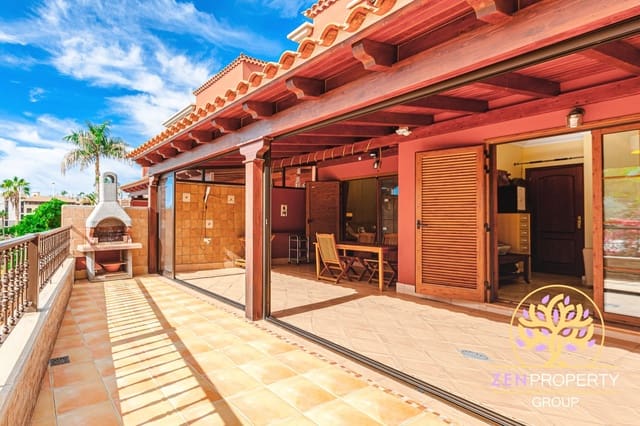 3 quarto Moradia para venda em Playa del Duque, Adeje com piscina garagem - 1 150 000 € (Ref: 8824065)