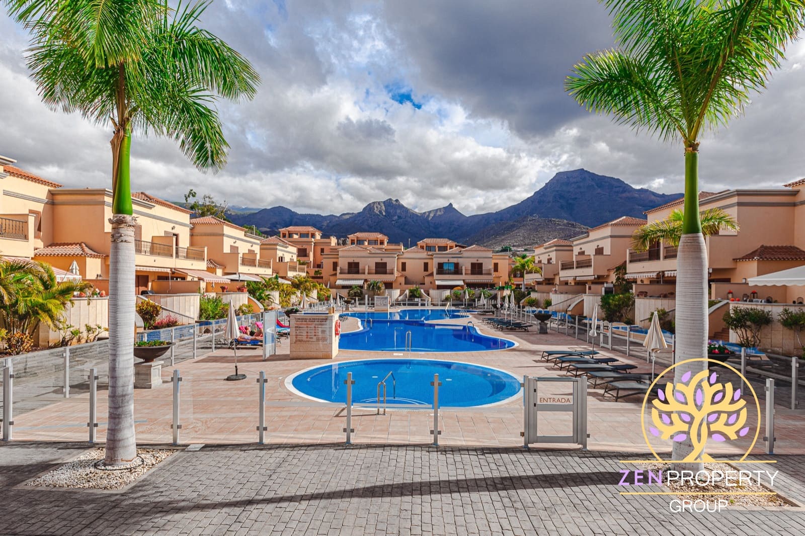 3 soveværelse Villa til salg i Costa Adeje med swimmingpool garage - € 1.150.000 (Ref: 8824065)