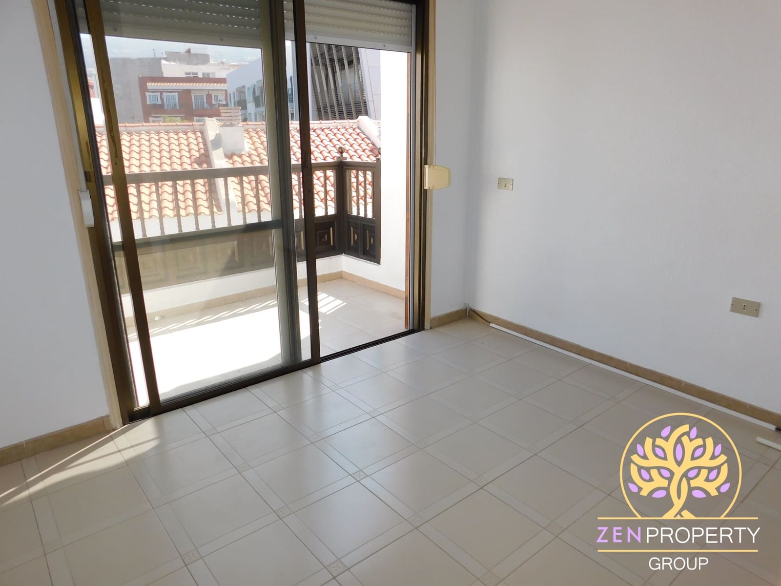 3 soveværelse Lejlighed til salg i Playa San Juan med swimmingpool garage - € 355.000 (Ref: 9058265)