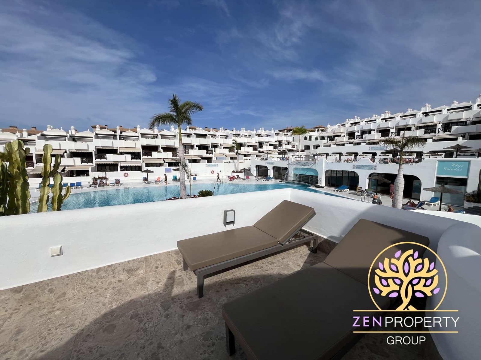 3 sypialnia Apartament na sprzedaż w Playa Paraiso z basenem garażem - 595 000 € (Ref: 9109946)