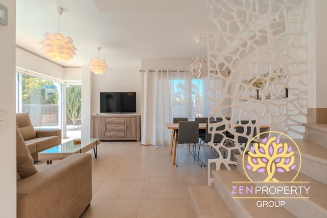 3 sypialnia Willa na sprzedaż w Playa Paraiso, Adeje z basenem garażem - 1 175 000 € (Ref: 9231904)