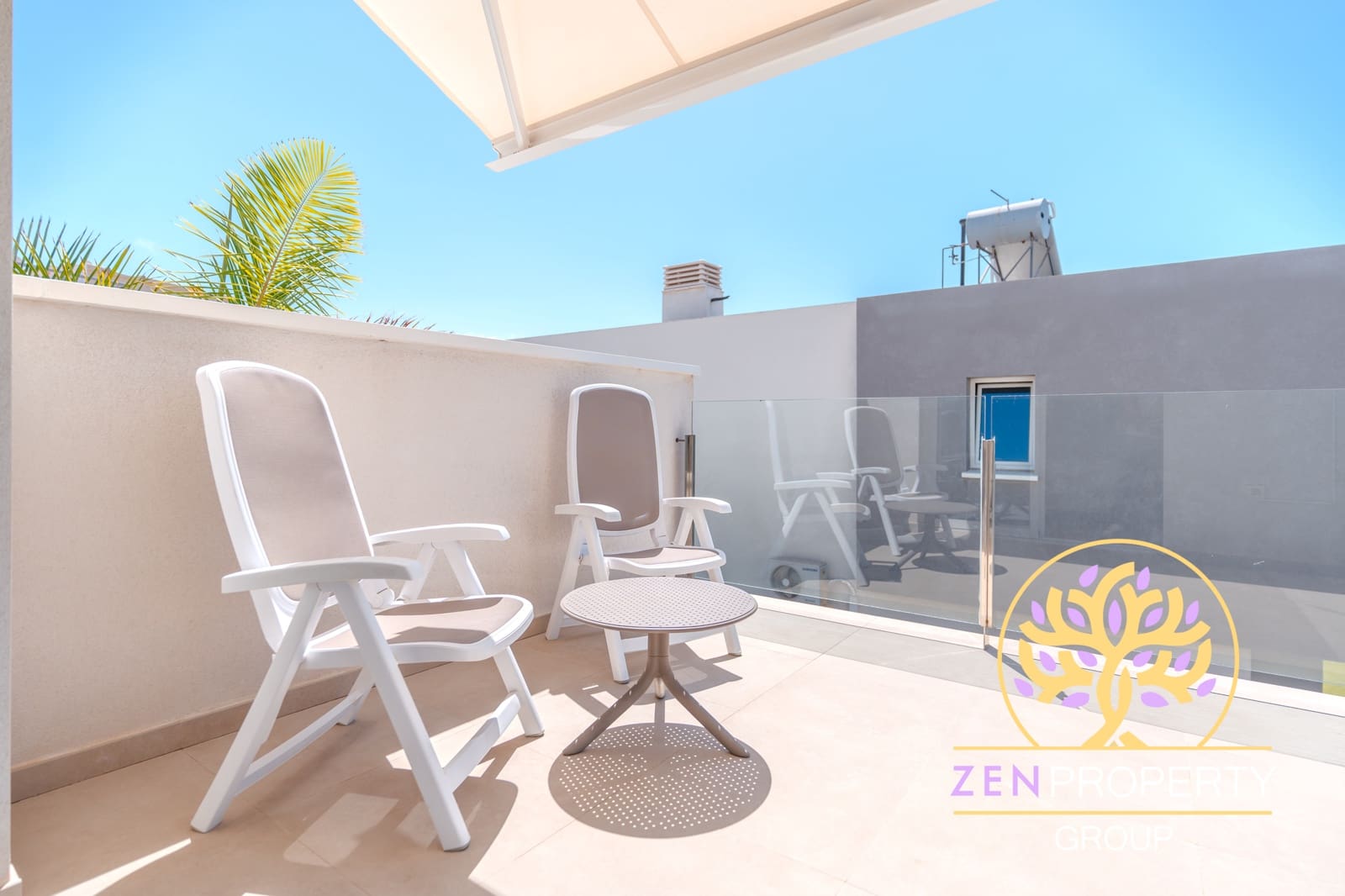 3 sypialnia Willa na sprzedaż w Playa Paraiso z basenem garażem - 1 175 000 € (Ref: 9231904)