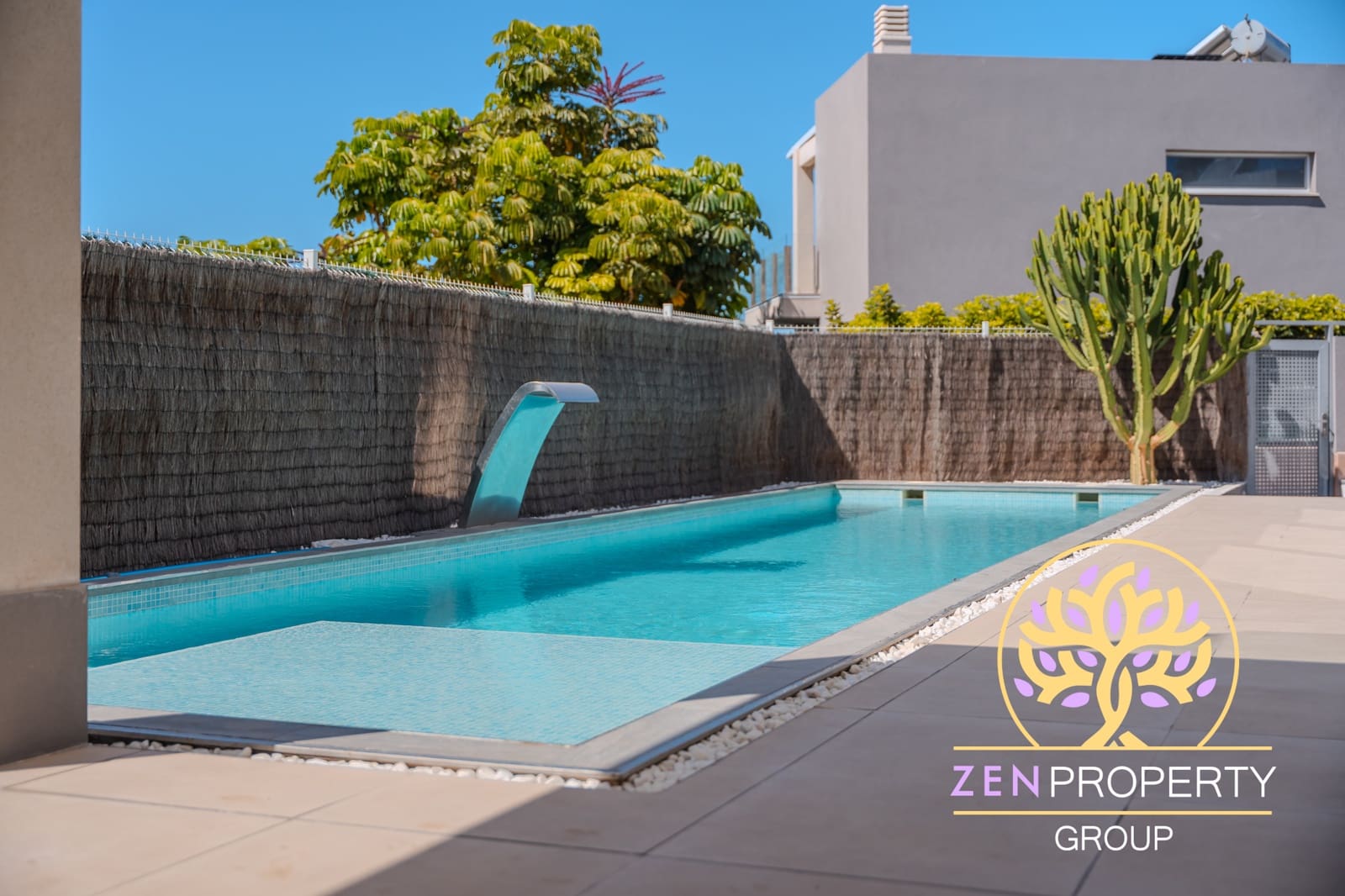 3 sypialnia Willa na sprzedaż w Playa Paraiso z basenem garażem - 1 175 000 € (Ref: 9231904)