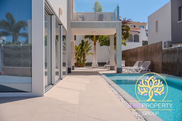 3 sypialnia Willa na sprzedaż w Playa Paraiso, Adeje z basenem garażem - 1 175 000 € (Ref: 9231904)