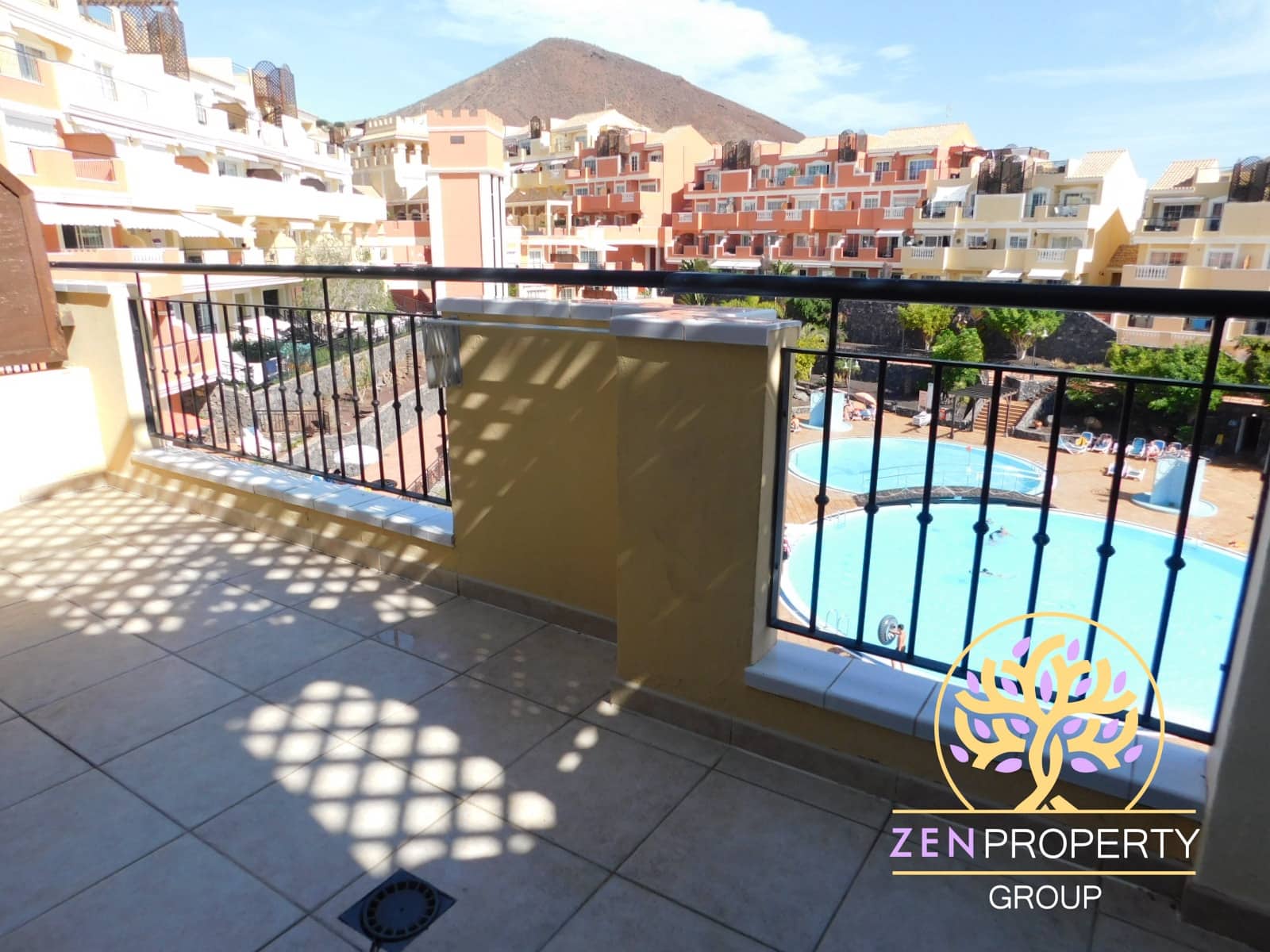 1 soveværelse Lejlighed til salg i Los Cristianos med swimmingpool - € 265.000 (Ref: 9348661)