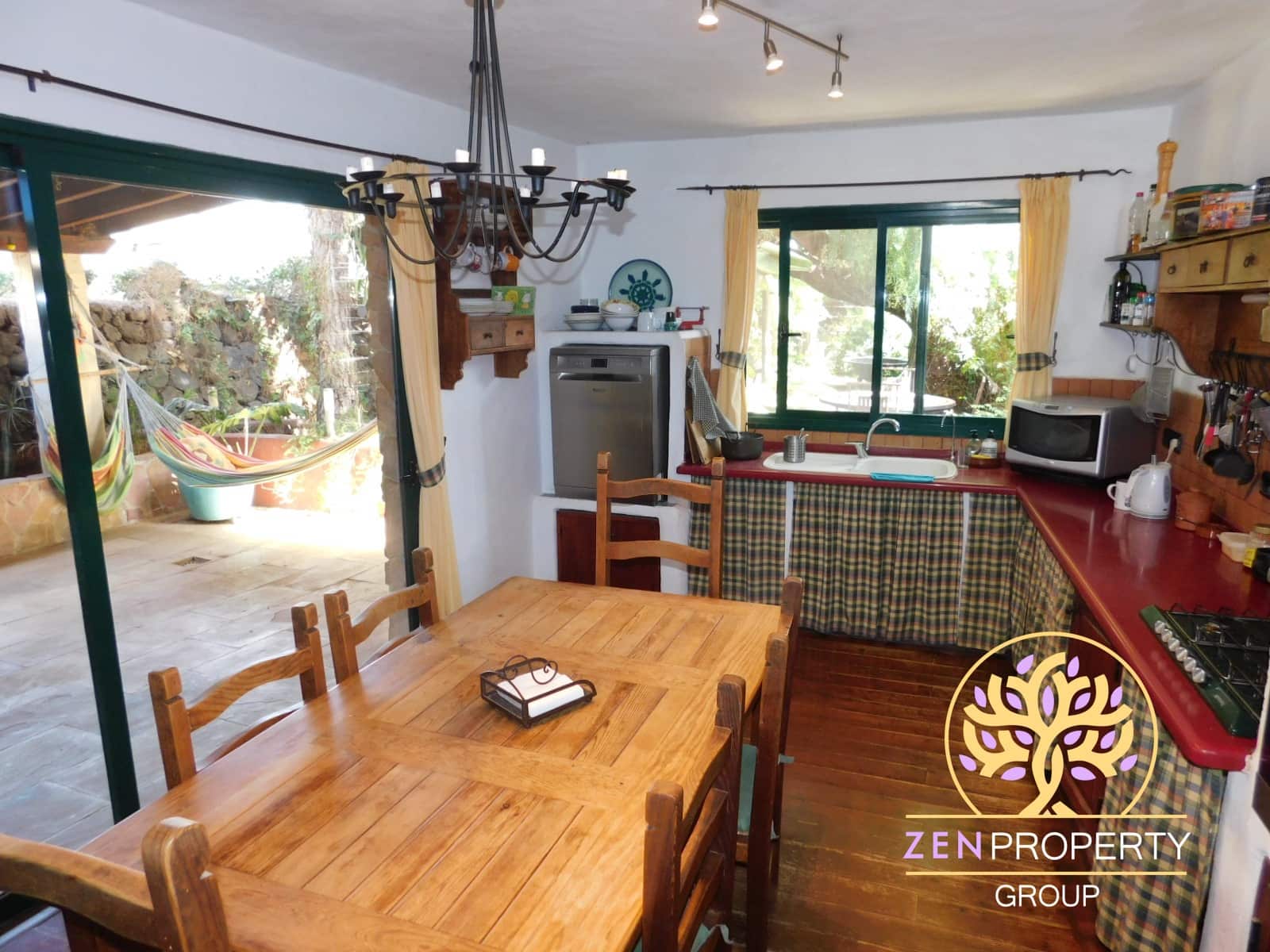 4 chambre Finca/Maison de Campagne à vendre à Charco del Pino avec garage - 490 000 € (Ref: 9369267)