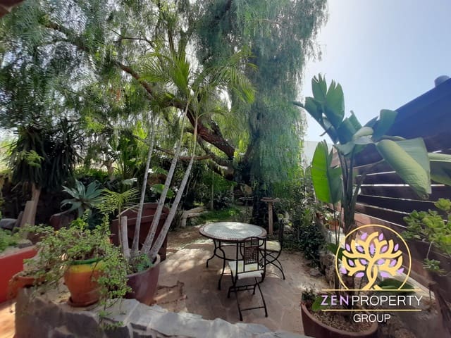 4 bedroom Finca/Country House for sale in Charco del Pino, Granadilla de Abona with garage - € 490,000 (Ref: 9369267)