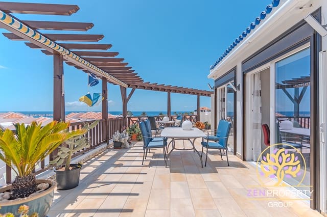 2 chambre Penthouse à vendre à Playa de las Americas, Arona avec piscine - 995 000 € (Ref: 9469821)