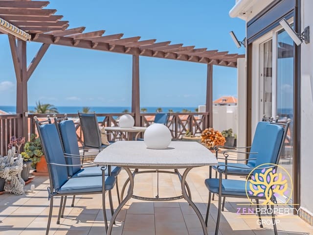 2 chambre Penthouse à vendre à Playa de las Americas, Arona avec piscine - 995 000 € (Ref: 9469821)