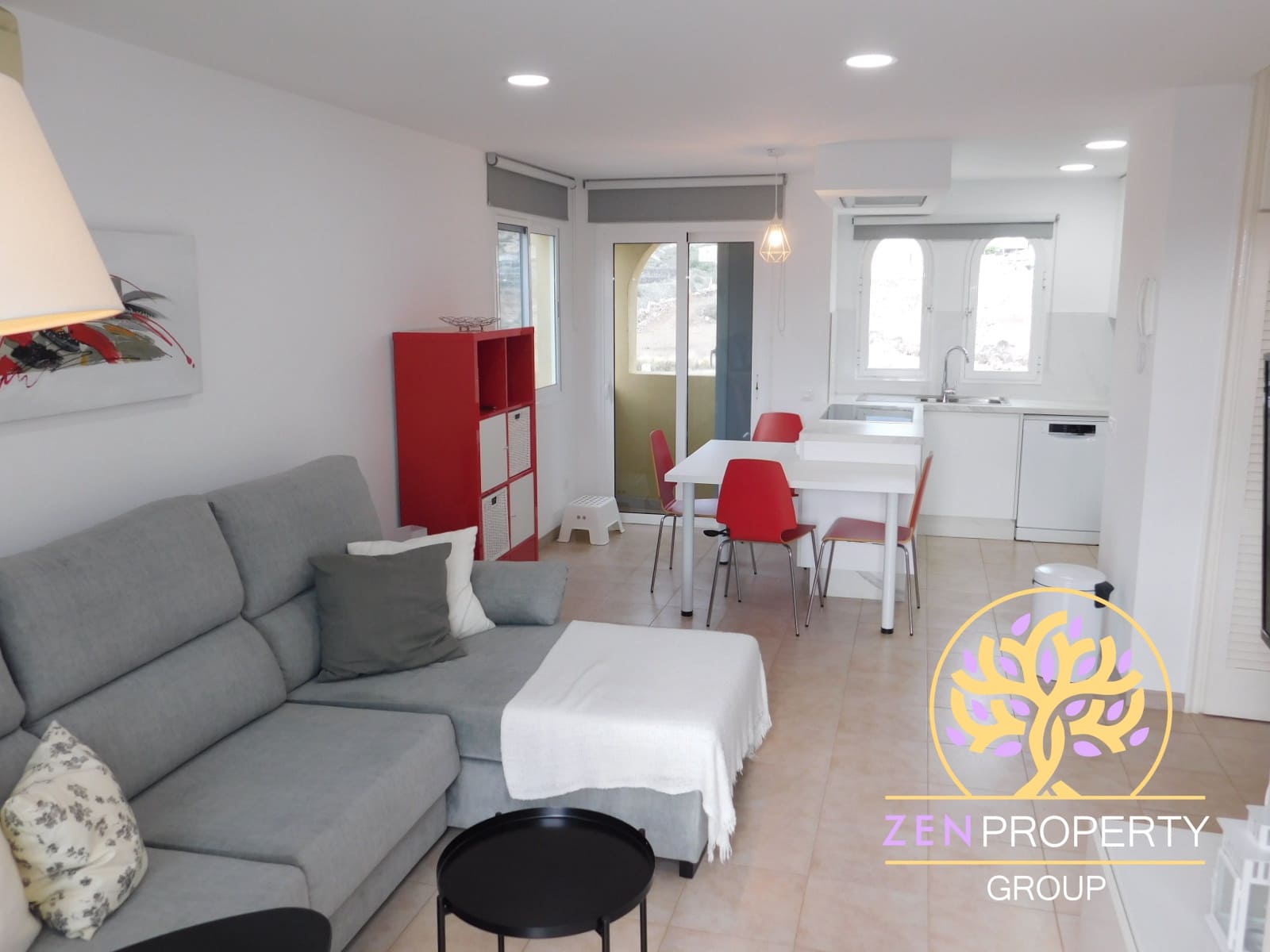 1 slaapkamer Appartement te koop in La Caleta Adeje met zwembad garage - € 490.000 (Ref: 9518055)