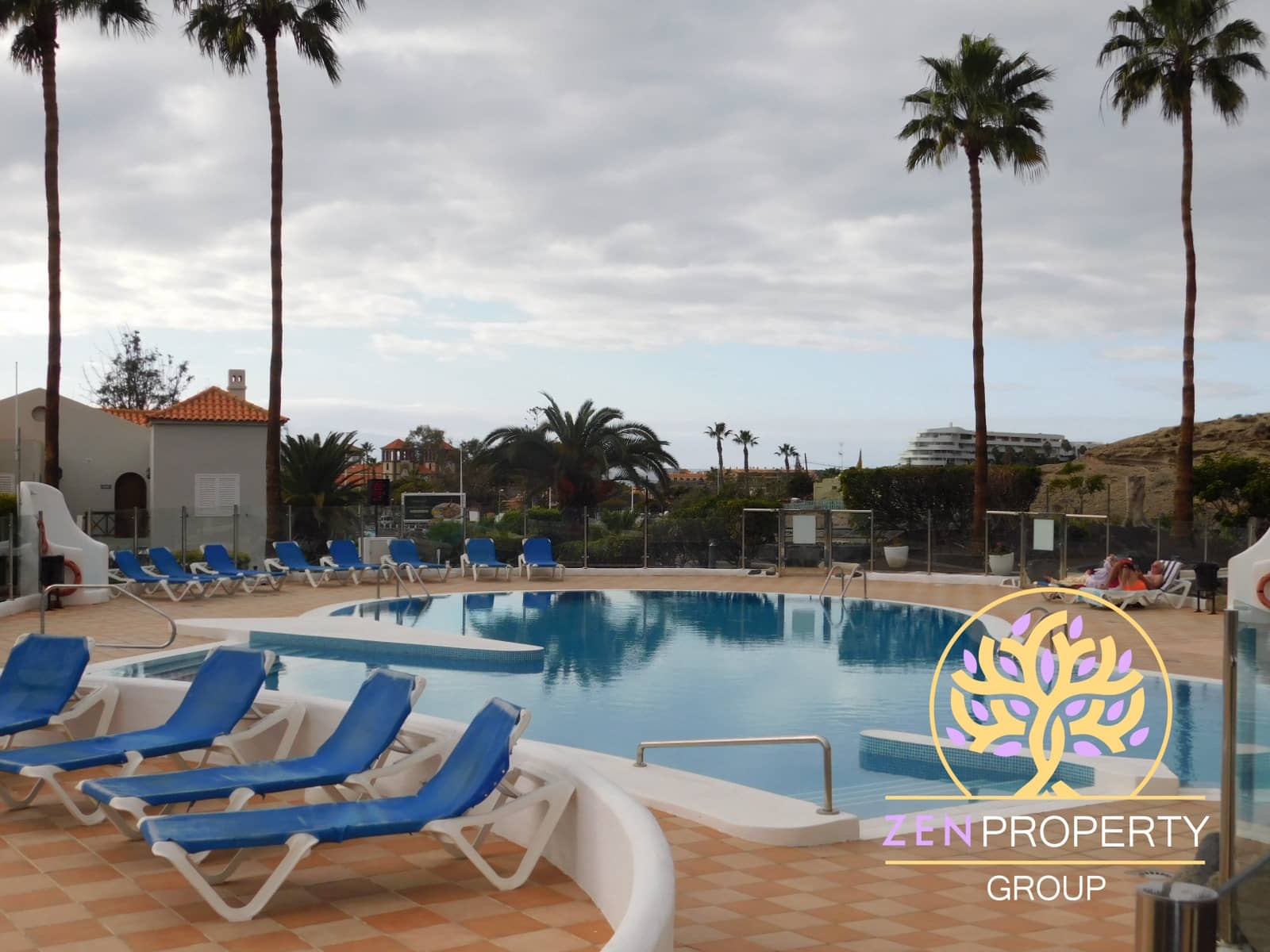 1 slaapkamer Appartement te koop in La Caleta Adeje met zwembad garage - € 490.000 (Ref: 9518055)