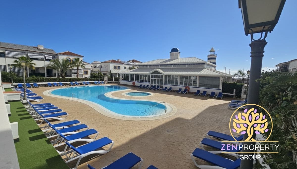 2 soveværelse Penthouse til salg i Llano del Camello med swimmingpool garage - € 439.000 (Ref: 9542608)