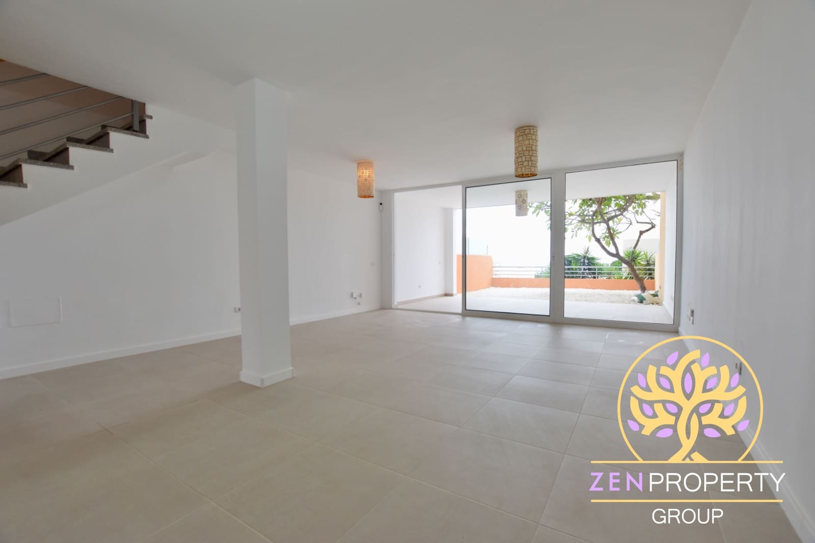 4 slaapkamer Huis te koop in El Madronal met zwembad garage - € 675.000 (Ref: 9547214)