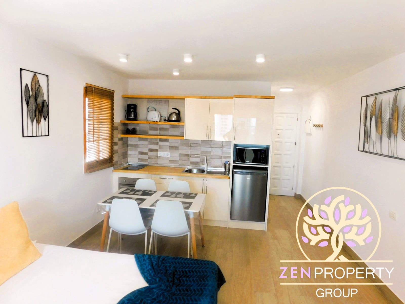 Lägenhet till salu i Puerto Colon med pool - 275 000 € (Ref: 9592162)