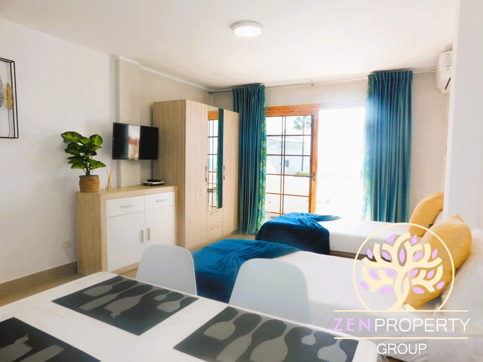 Lägenhet till salu i Puerto Colon med pool - 275 000 € (Ref: 9592162)