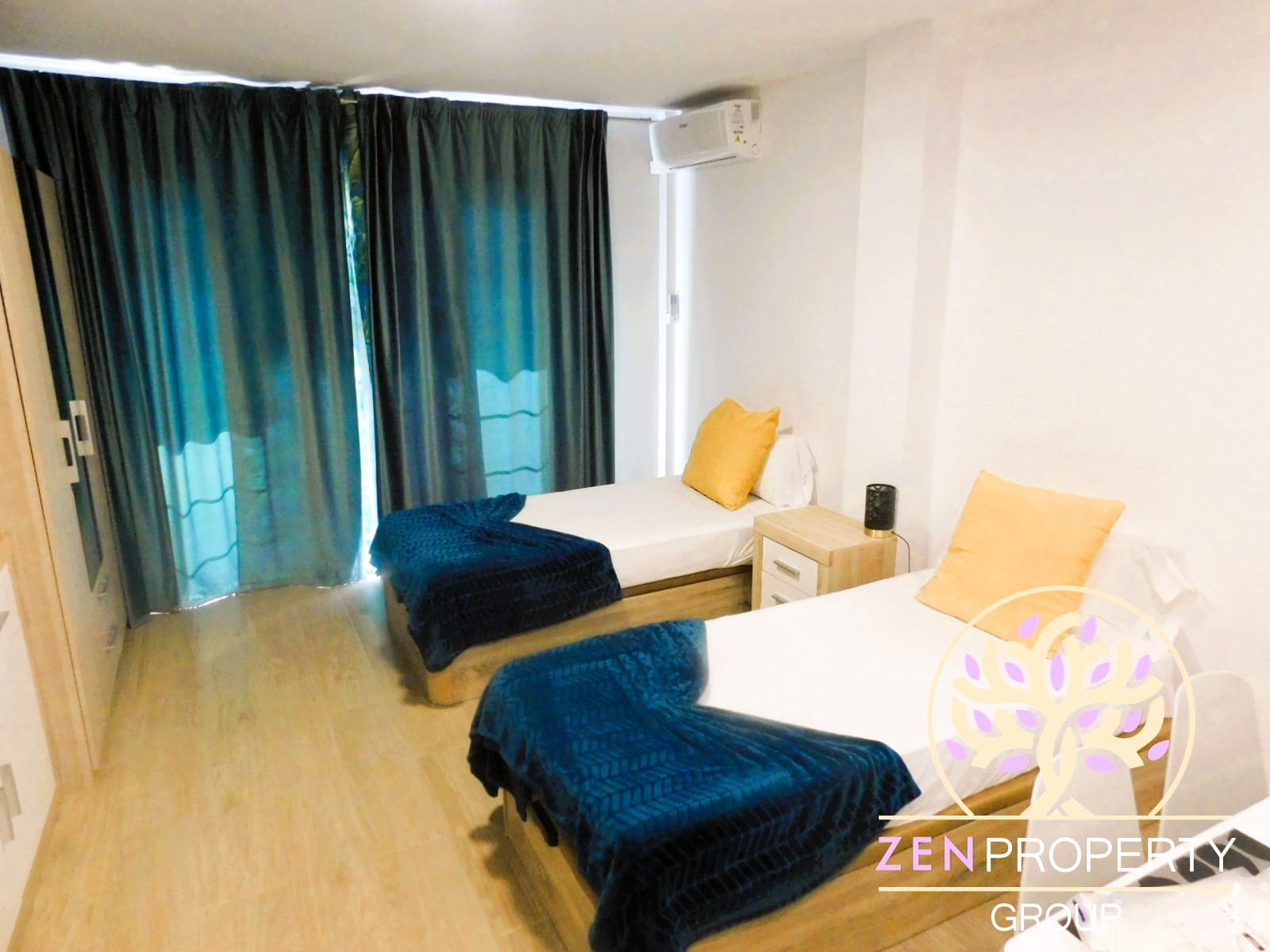 Lägenhet till salu i Puerto Colon med pool - 275 000 € (Ref: 9592162)