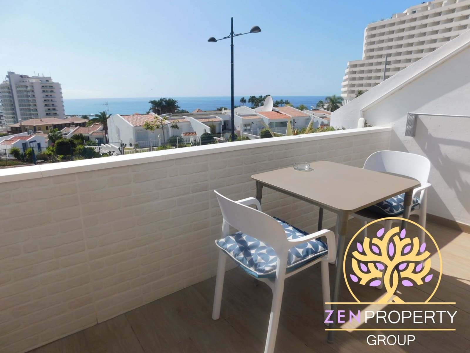 Lägenhet till salu i Puerto Colon med pool - 275 000 € (Ref: 9592162)