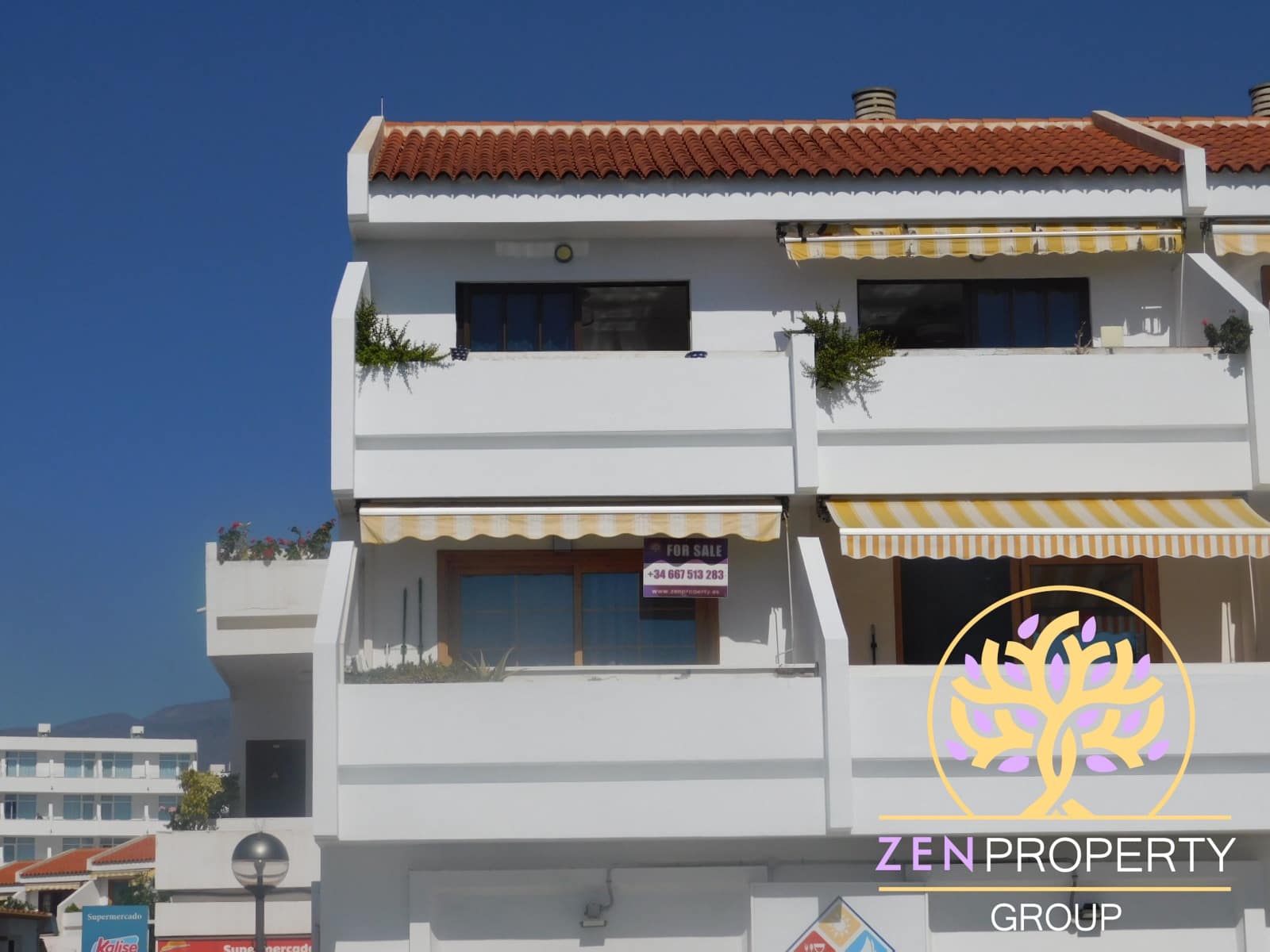 Lägenhet till salu i Puerto Colon med pool - 275 000 € (Ref: 9592162)