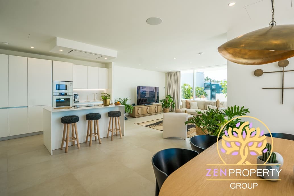 3 sypialnia Willa na sprzedaż w Costa Adeje z basenem garażem - 1 995 500 € (Ref: 9669088)