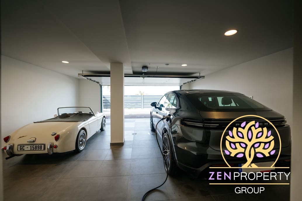 3 sypialnia Willa na sprzedaż w Costa Adeje z basenem garażem - 1 995 500 € (Ref: 9669088)