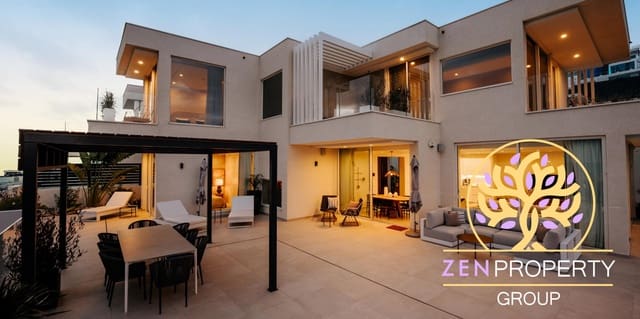 3 sovrum Villa till salu i Torviscas Centro y Alto, Adeje med pool garage - 1 995 500 € (Ref: 9669088)