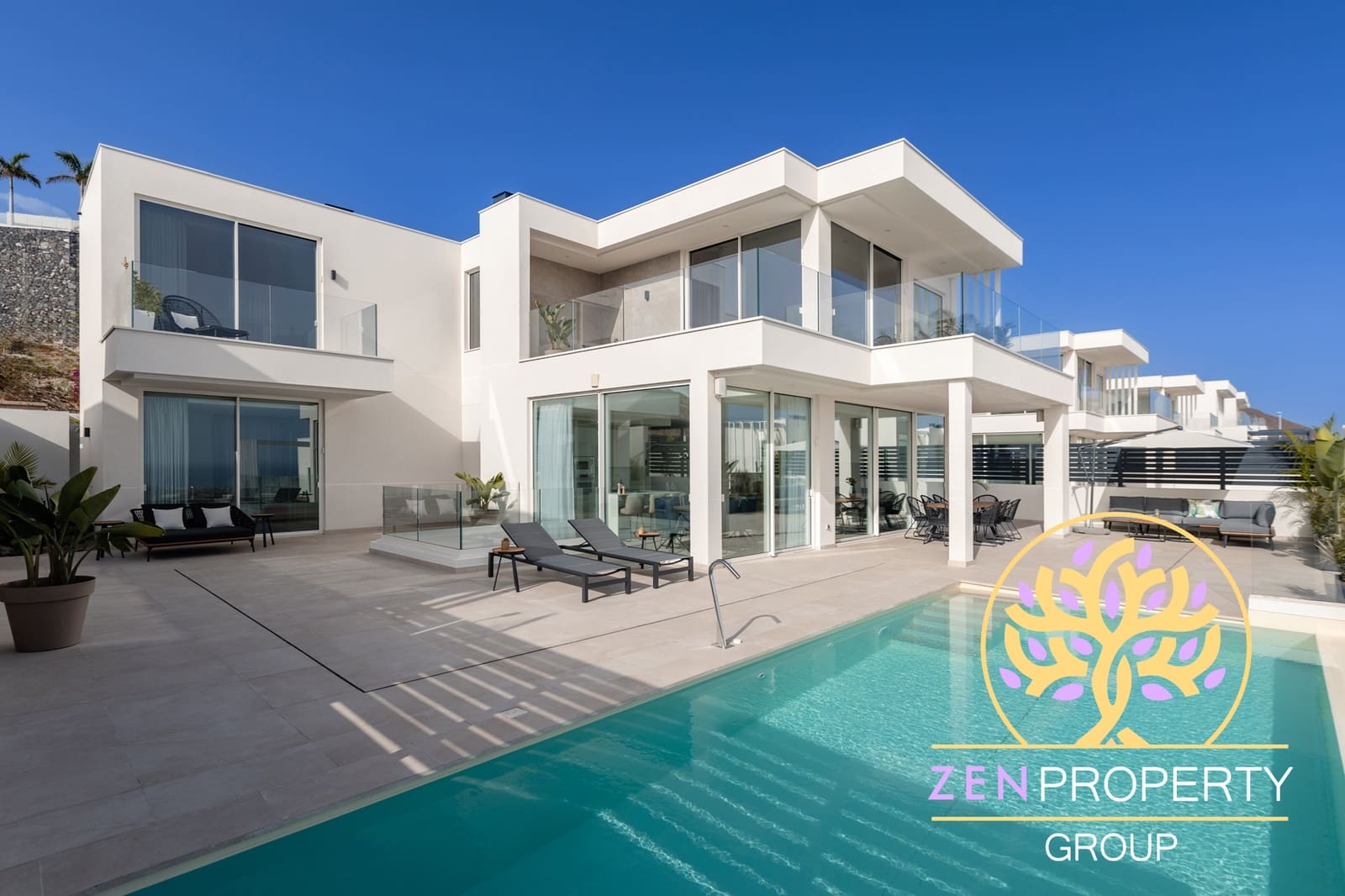 3 sypialnia Willa na sprzedaż w Costa Adeje z basenem garażem - 1 995 500 € (Ref: 9669088)