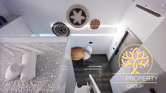 Apartamento de 10 habitaciones en Torviscas Bajo, Adeje en venta con piscina - 890.000 € (Ref: 9793621)