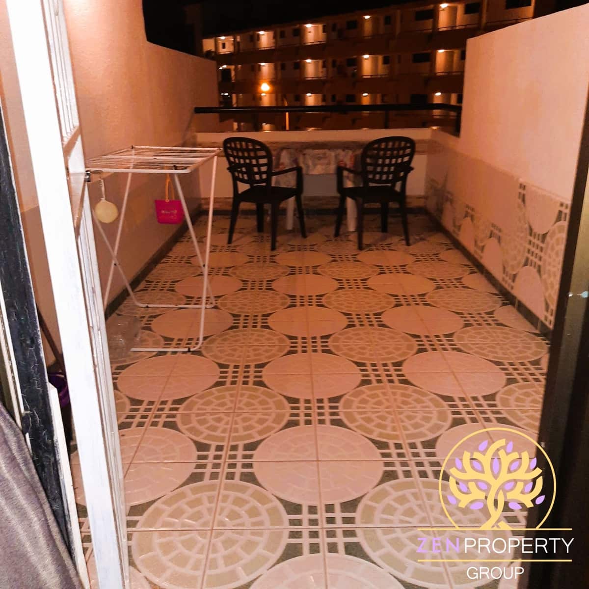 Studio te koop in Los Cristianos met zwembad - € 220.000 (Ref: 9874333)