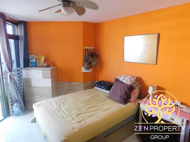 Studio te koop in Los Cristianos, Arona met zwembad - € 220.000 (Ref: 9874333)