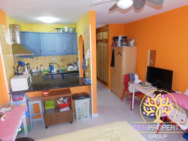 Studio te koop in Los Cristianos, Arona met zwembad - € 220.000 (Ref: 9874333)