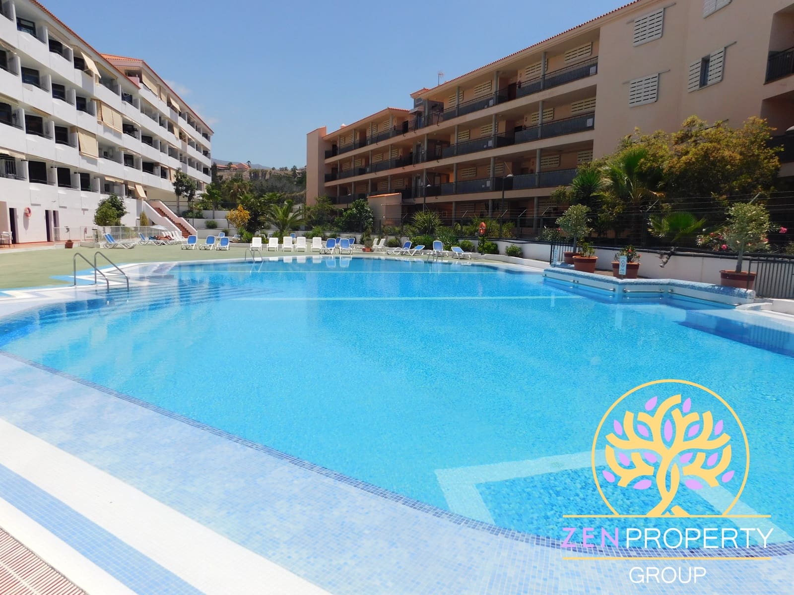 Studio te koop in Los Cristianos met zwembad - € 220.000 (Ref: 9874333)