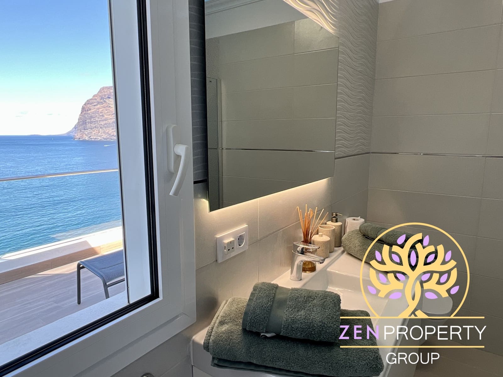 3 sovrum Villa till salu i Los Gigantes med pool garage - 3 450 000 € (Ref: 9893171)