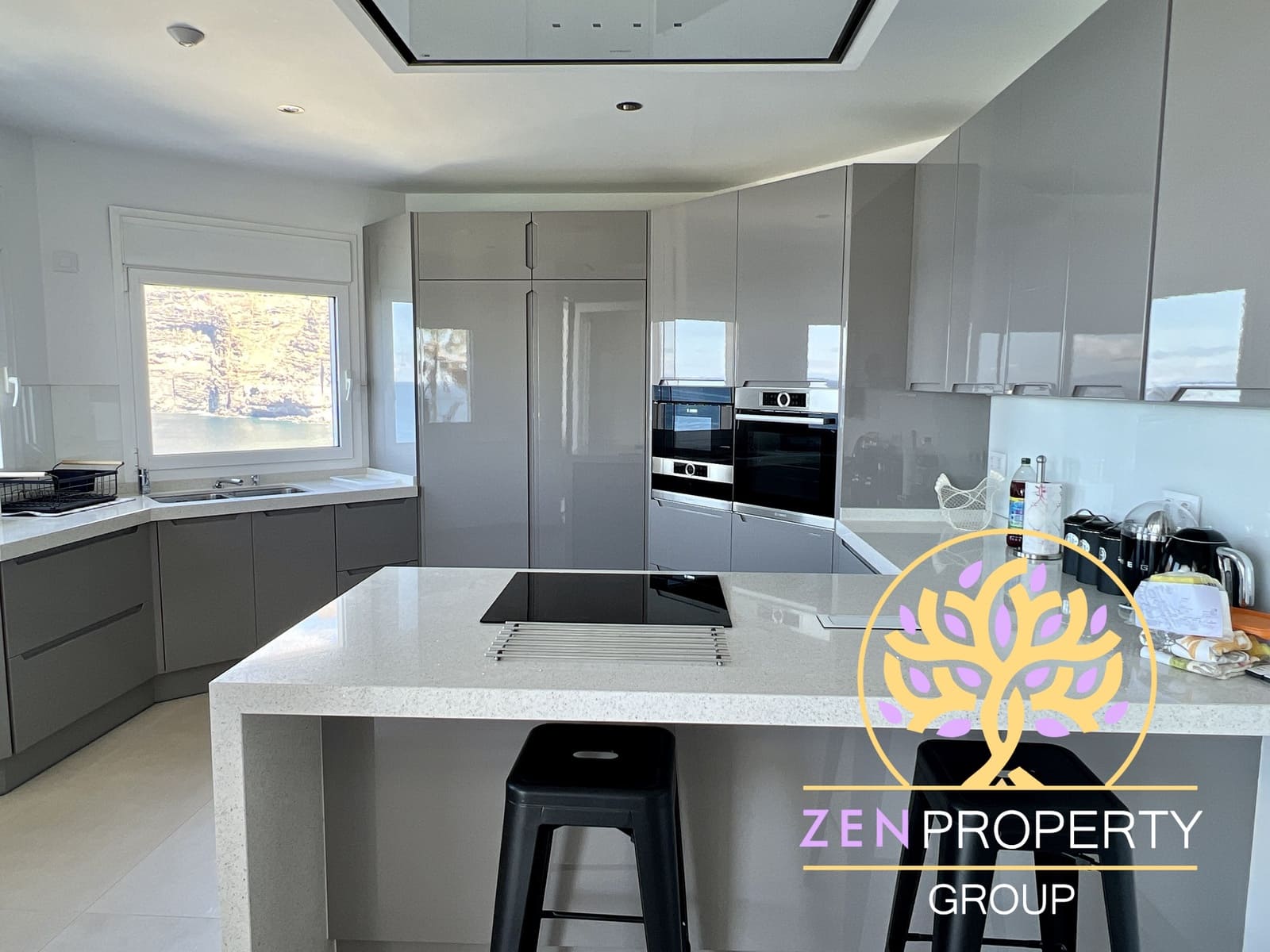 3 sovrum Villa till salu i Los Gigantes med pool garage - 3 450 000 € (Ref: 9893171)