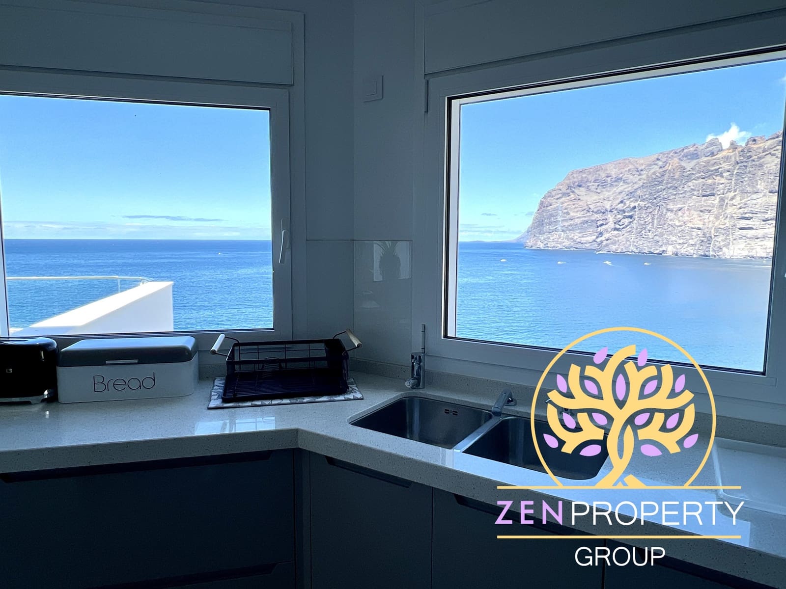 3 sovrum Villa till salu i Los Gigantes med pool garage - 3 450 000 € (Ref: 9893171)