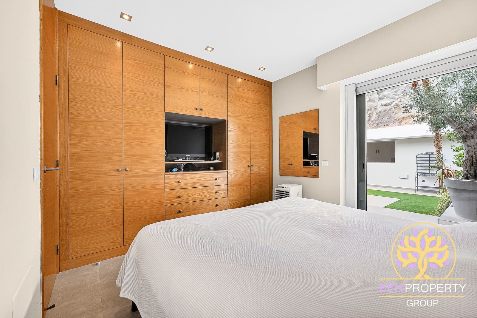 3 camera da letto Attico in vendita in La Caleta Adeje con piscina garage - 2.795.000 € (Rif: 9999400)