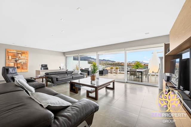 3 soverom Penthouse til salgs i La Caleta Adeje, Adeje med svømmebasseng garasje - € 2 795 000 (Ref: 9999400)