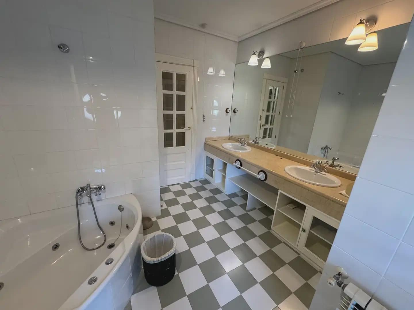 4 bedroom Terraced Villa for sale in Galapagar with pool garage - € 675,000 (Ref: 10004658)