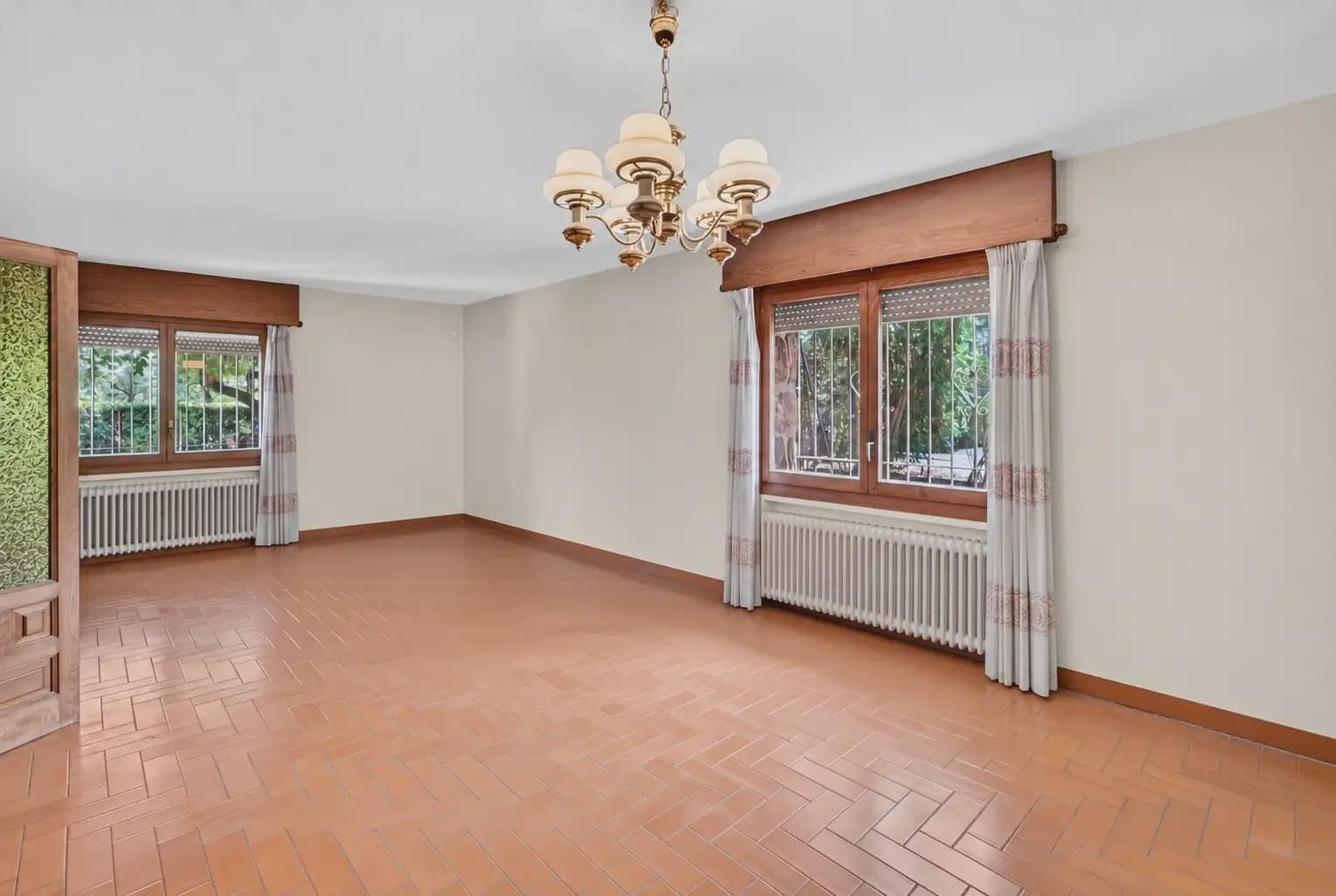 6 quarto Moradia para arrendar em Torrelodones com piscina garagem - 3 000 € (Ref: 10093832)