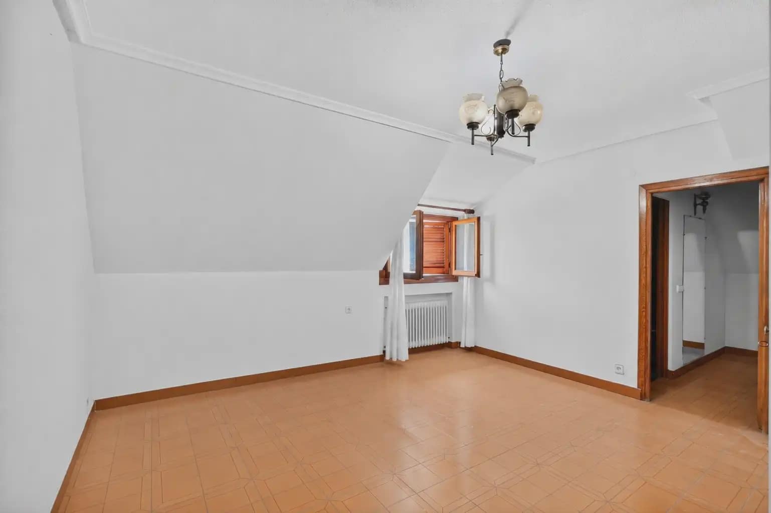 6 quarto Moradia para arrendar em Torrelodones com piscina garagem - 3 000 € (Ref: 10093832)